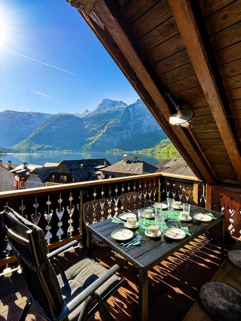 Balcony/Terrace, Lake view, Mountain view