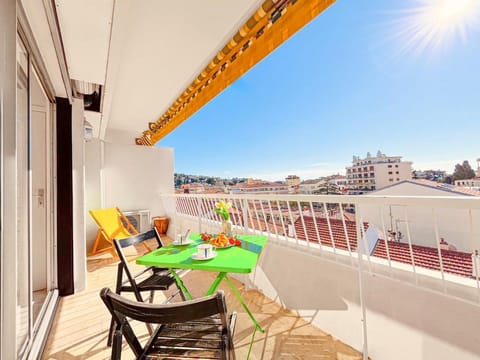 Balcony/Terrace, Dining area
