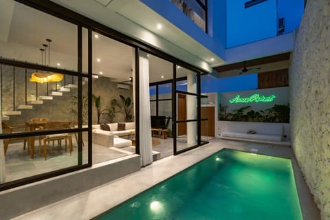 Property building, Swimming pool