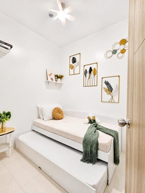 Bed, Bedroom, bunk bed