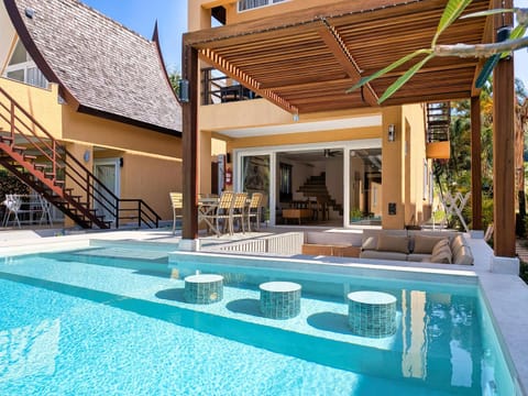 Property building, Day, Balcony/Terrace, Pool view, Swimming pool, sunbed