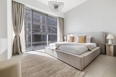 Bed, Living room, Photo of the whole room, Seating area, Bedroom