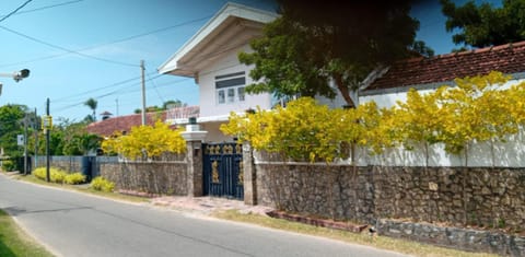 Property building, Street view