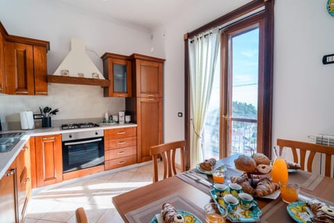 Kitchen or kitchenette, kitchen