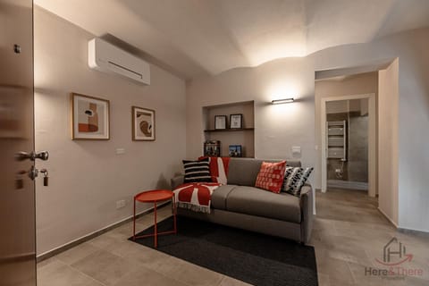 Living room, Seating area, air conditioner