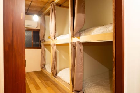 bunk bed