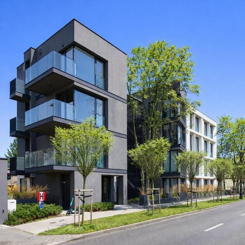 Property building, Neighbourhood, Location