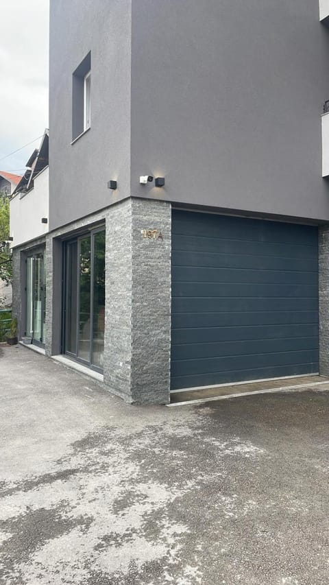 Property building, Entertainment, Entertainment