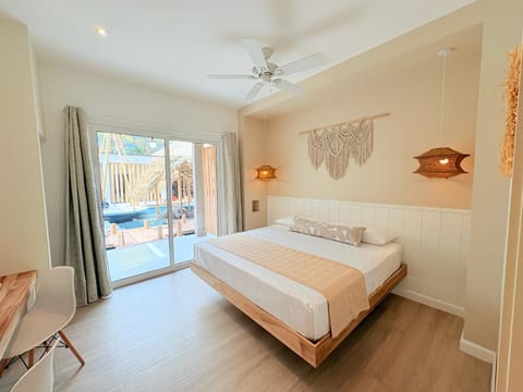Photo of the whole room, Bedroom