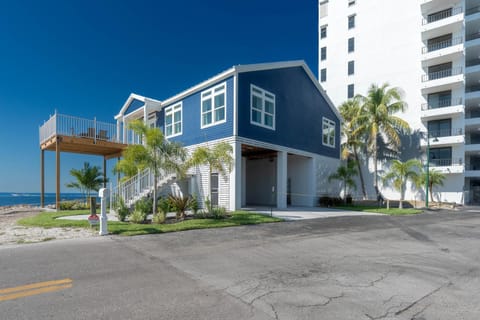 Punta Rassa Pointe by Sun Palace Vacations House in Punta Rassa