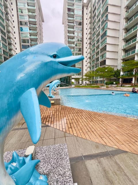 Property building, Day, Aqua park, Pool view, Swimming pool, Swimming pool, Sports, sunbed