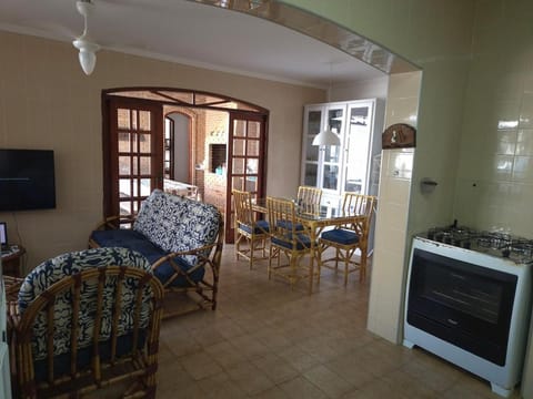 Communal lounge/ TV room, Kitchen or kitchenette, Living room, Seating area