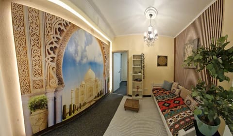 Living room, Decorative detail, Seating area