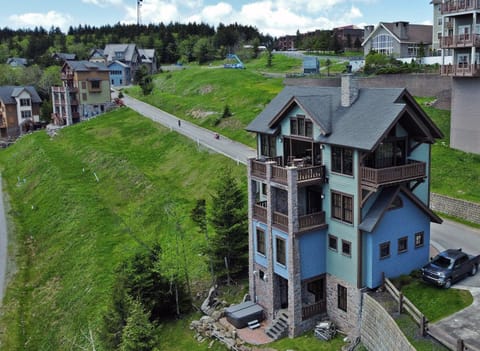 Property building, Day