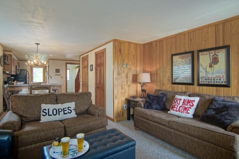 Living room, Seating area