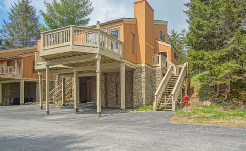 Property building, Spring, Day