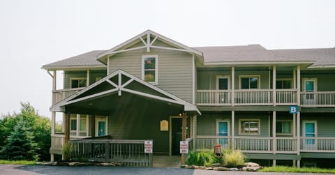 Property building, Day