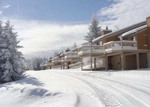 Property building, Day, Winter