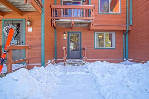 Property building, Day, Winter