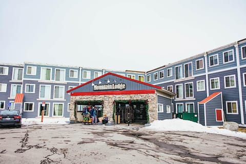 Property building, Day