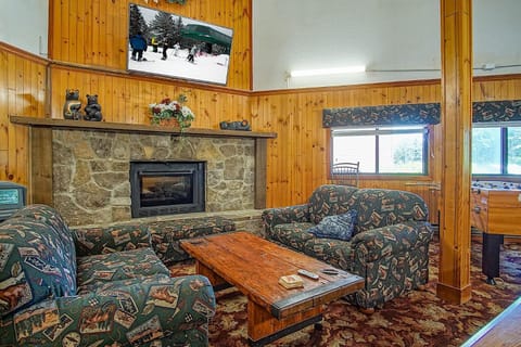 TV and multimedia, Living room, Seating area