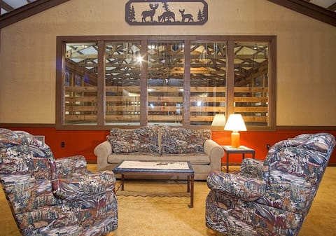 Living room, Seating area