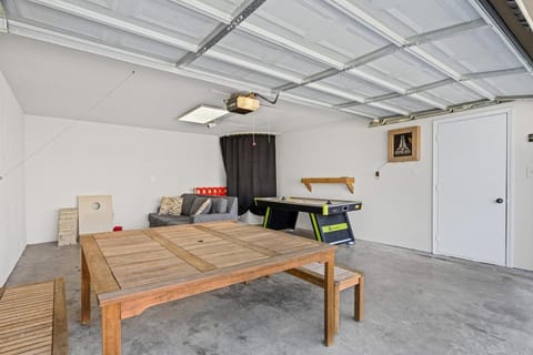 Highland Hideaway- Steps from Historic Square House in Granbury