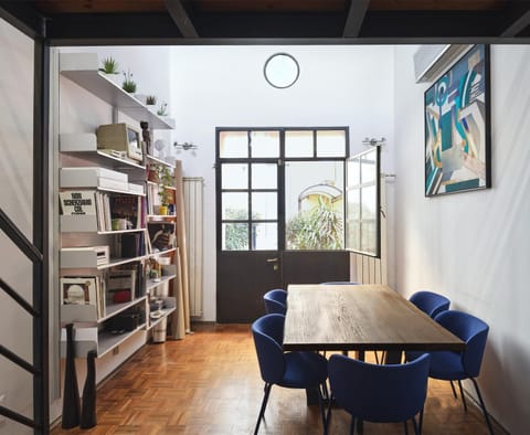 Living room, Dining area
