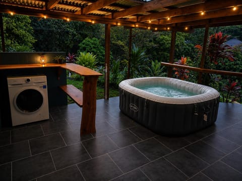 Hot Tub, Garden view