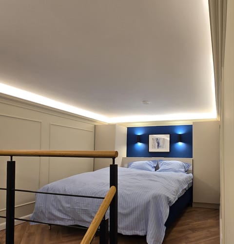 Bed, Bedroom, storage, air conditioner