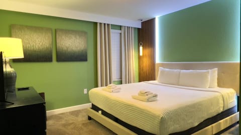 4573TB-New Listing- 10bed/5 bath-Private Pool Villa in Kissimmee