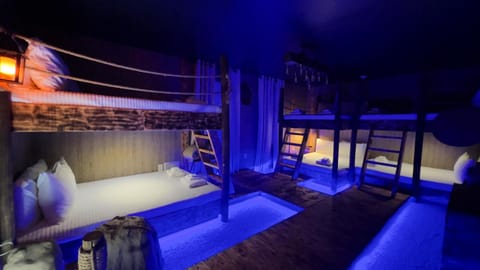 4573TB-New Listing- 10bed/5 bath-Private Pool Villa in Kissimmee