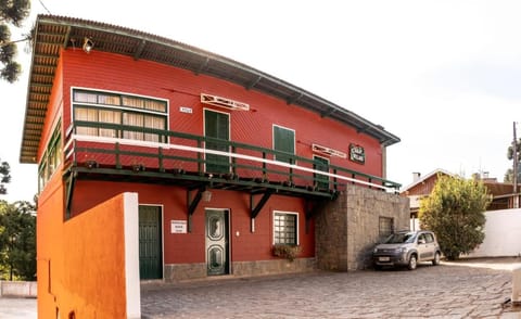 Property building, Day, Street view, Parking