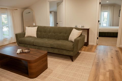 Living room, Photo of the whole room, Seating area