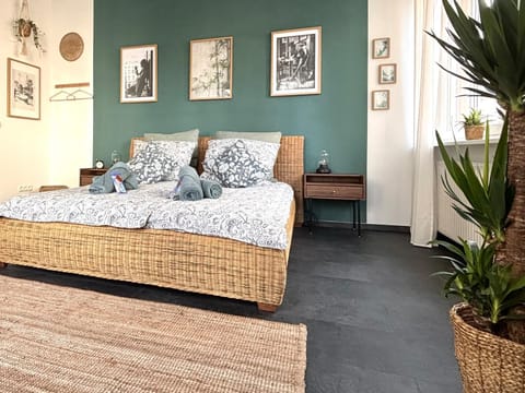 Bed, Bedroom