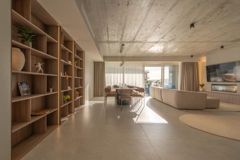 Azure by Homega - Valletta views, Hot tub, Sauna, Ferries Apartment in Sliema