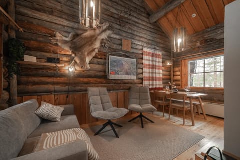 Living room, Seating area