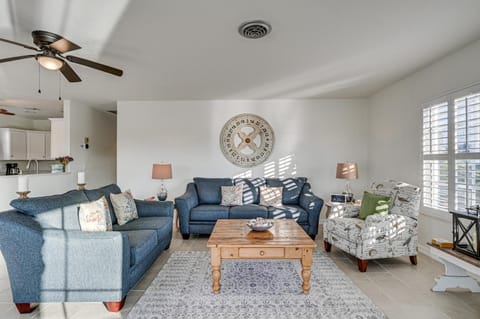 Dock and Pool Access Waterfront Marco Island Escape Apartment in Marco Island