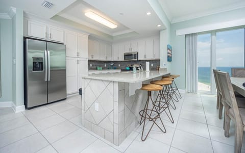 Phoenix Gulf Towers 1908 Apartment in Orange Beach