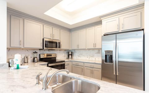 Phoenix Gulf Towers 2202 Apartment in Orange Beach