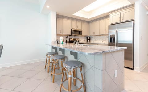 Phoenix Gulf Towers 2202 Apartment in Orange Beach