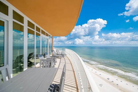 Phoenix Gulf Towers 2208 Apartment in Orange Beach