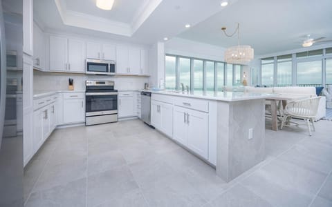 Phoenix Gulf Towers 2308 Apartment in Orange Beach