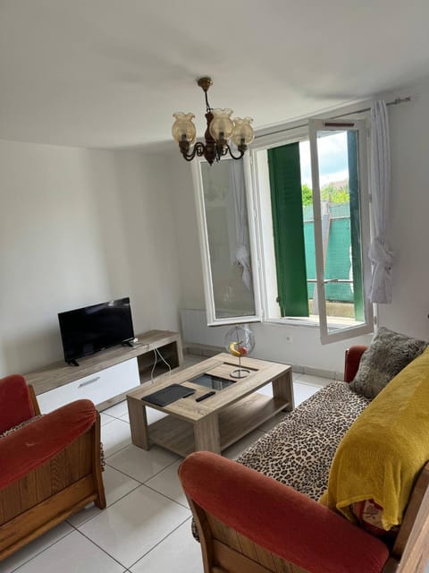 Communal lounge/ TV room, Seating area