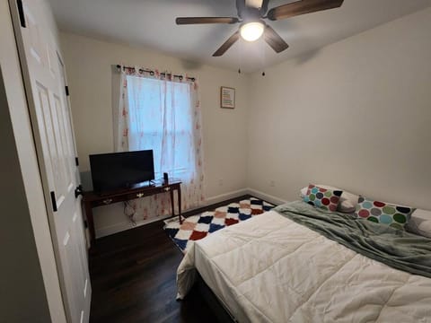 Cozy Maverick of Corbin! Dog Friendly! House in Kentucky