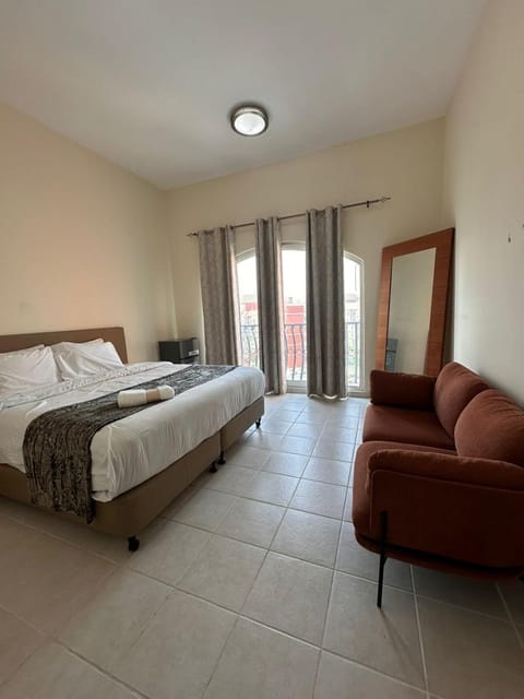 Executive Master bed Room With attached bathroom Hotel in Dubai