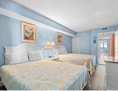 Salt & Sun at Baywatch - Beach, Pools, Bites & Bars Apartment hotel in Atlantic Beach