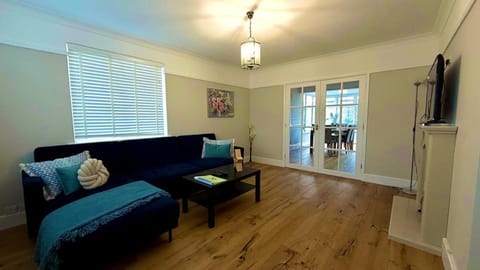 Aughamore Home House in Cambridge