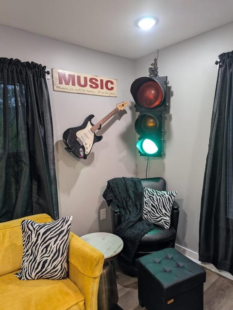 Living room, Decorative detail