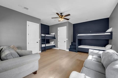 Kingsland LakeLBJ waterfront House in Kingsland